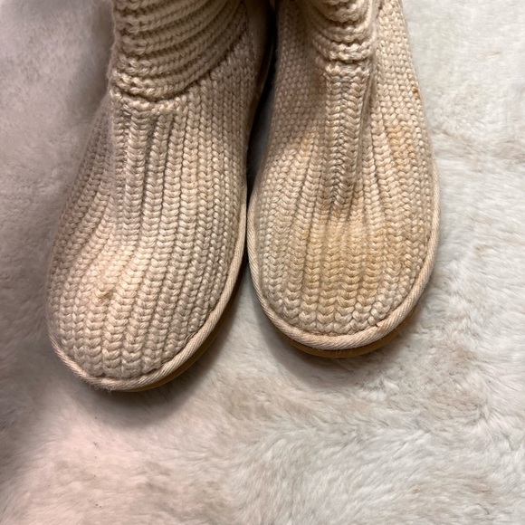UGG classic knit boot size 7 - Picture 7 of 9